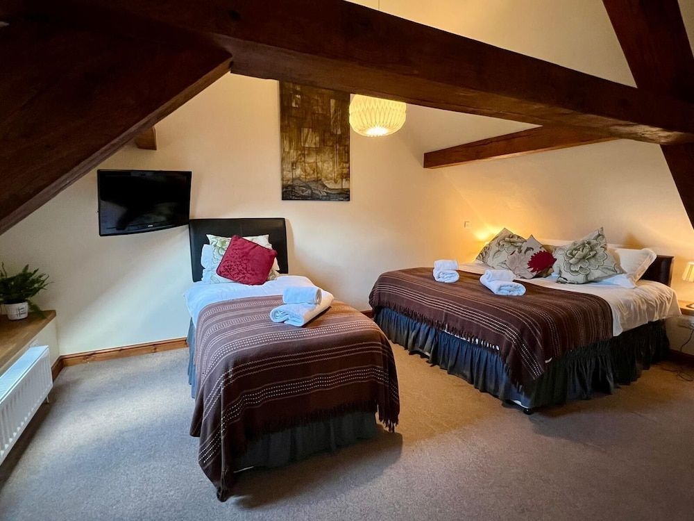 Dolgun Uchaf Guesthouse Cottage, Ensuite, Mountain View (One Bedroom) 3