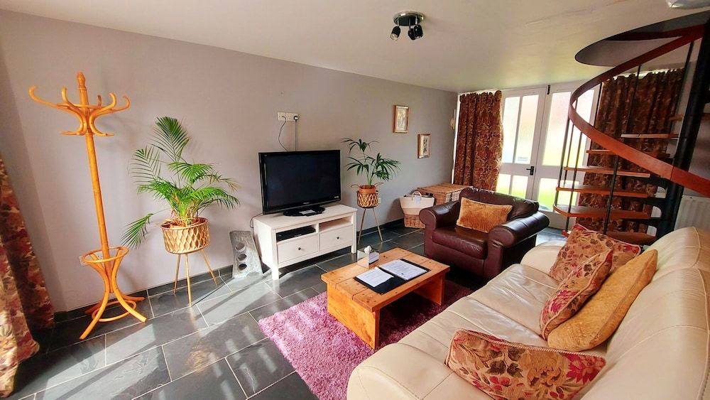 Dolgun Uchaf Guesthouse Cottage, Ensuite, Mountain View (Two Bedroom) 12