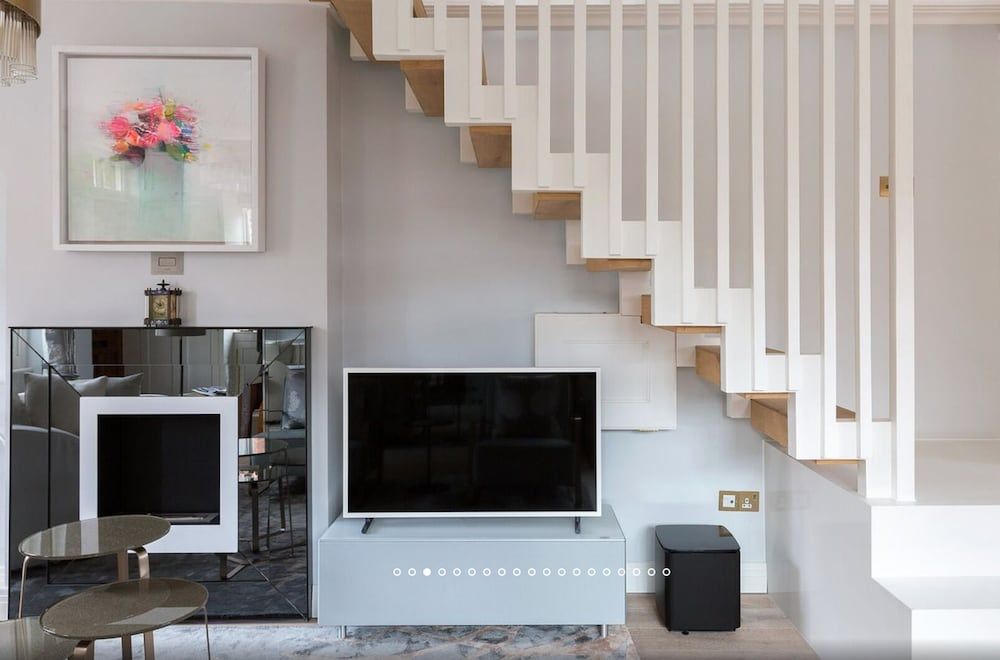 Pocket Full of Pearls Fantastic Duplex Apartment 17