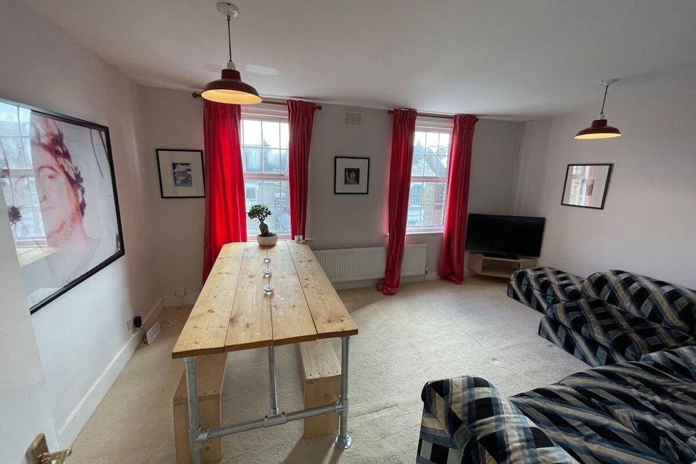 undefined Modern & Cosy 1 Bedroom Top Floor Flat in East Dulwich 6