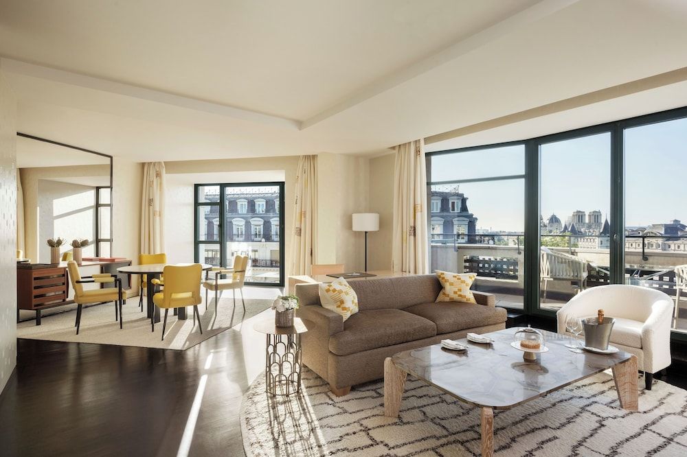 undefined Cheval Blanc Paris 5