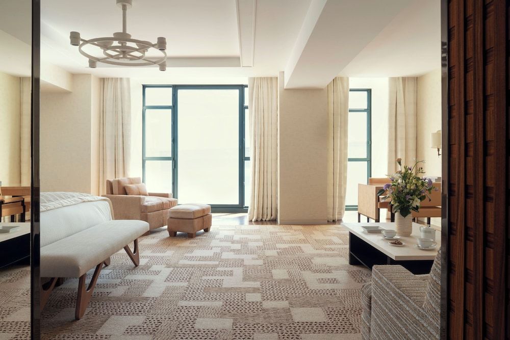 undefined Cheval Blanc Paris 2