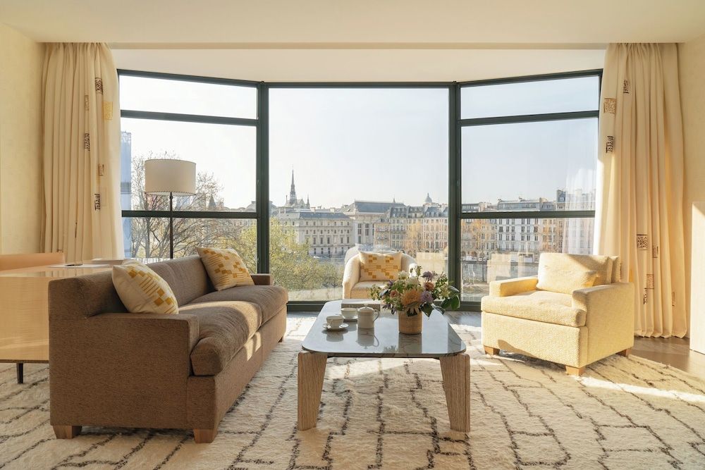 Cheval Blanc Paris Suite (Notre Dame) 5