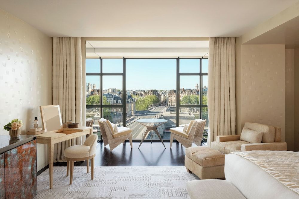 Cheval Blanc Paris Suite (Notre Dame) 3