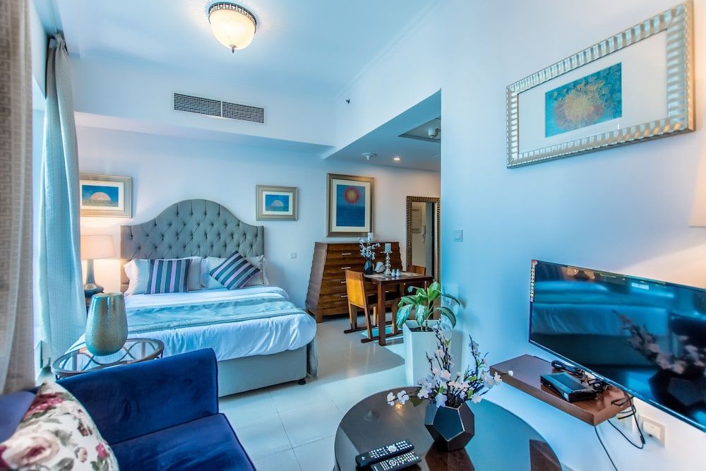 undefined BAY Central West 3