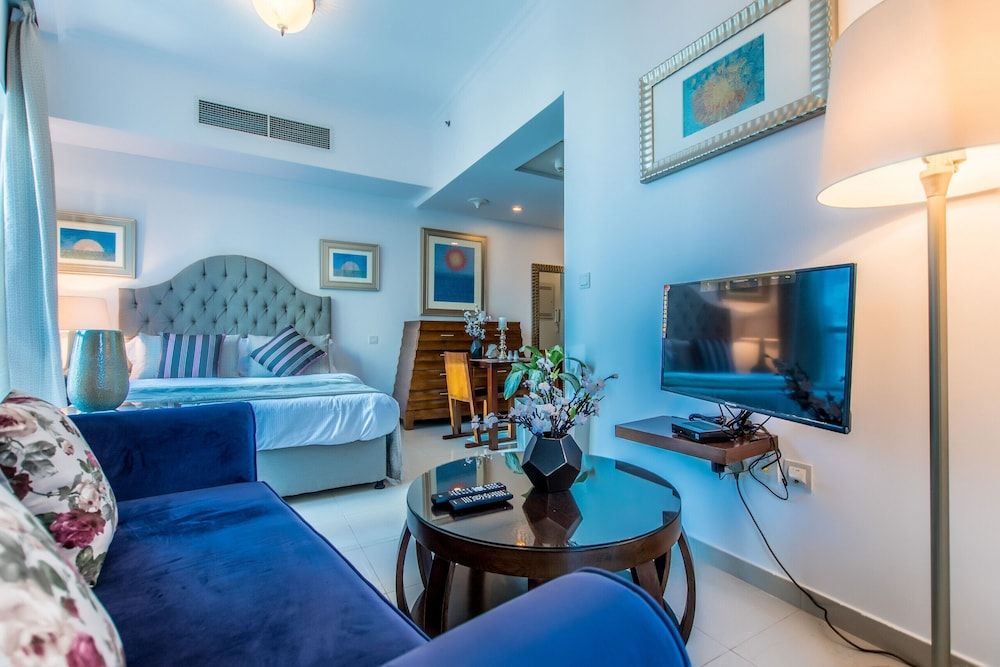 undefined BAY Central West 2