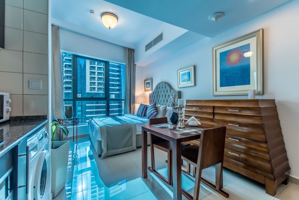 undefined BAY Central West 4