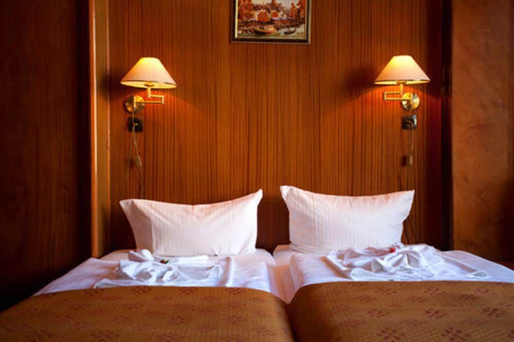 Hotel Aster Family Room