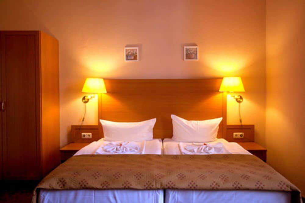 undefined Hotel Aster