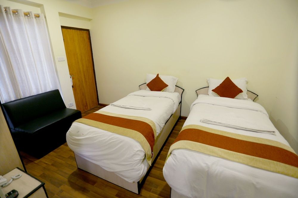 undefined Hotel Sweet Town 3