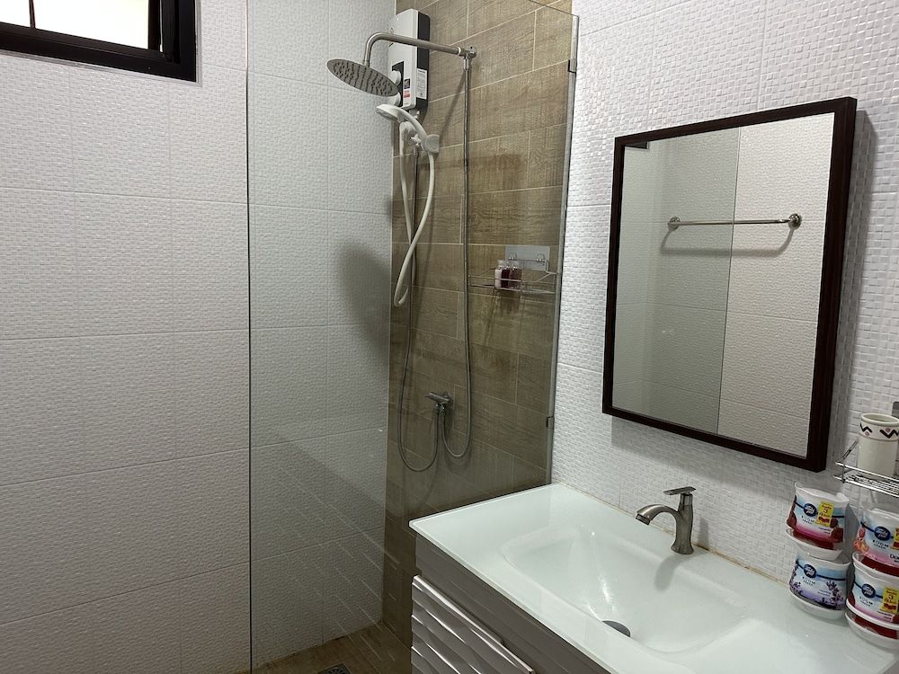 PomPom Home Superior King Room With Balcony 9