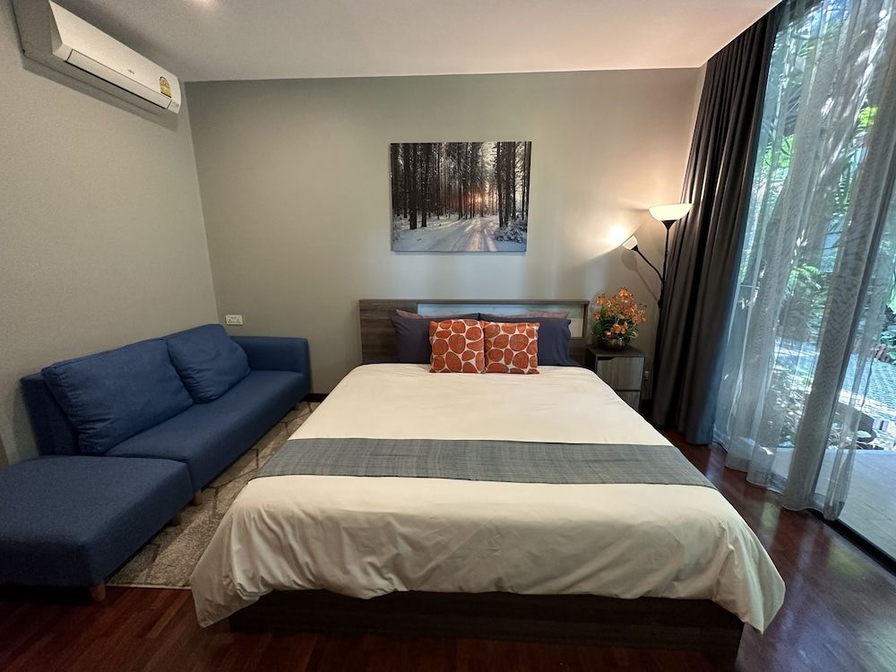 PomPom Home Superior King Room With Balcony 6