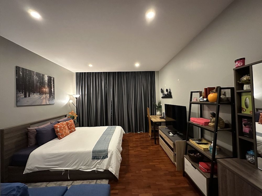 PomPom Home Superior King Room With Balcony 4