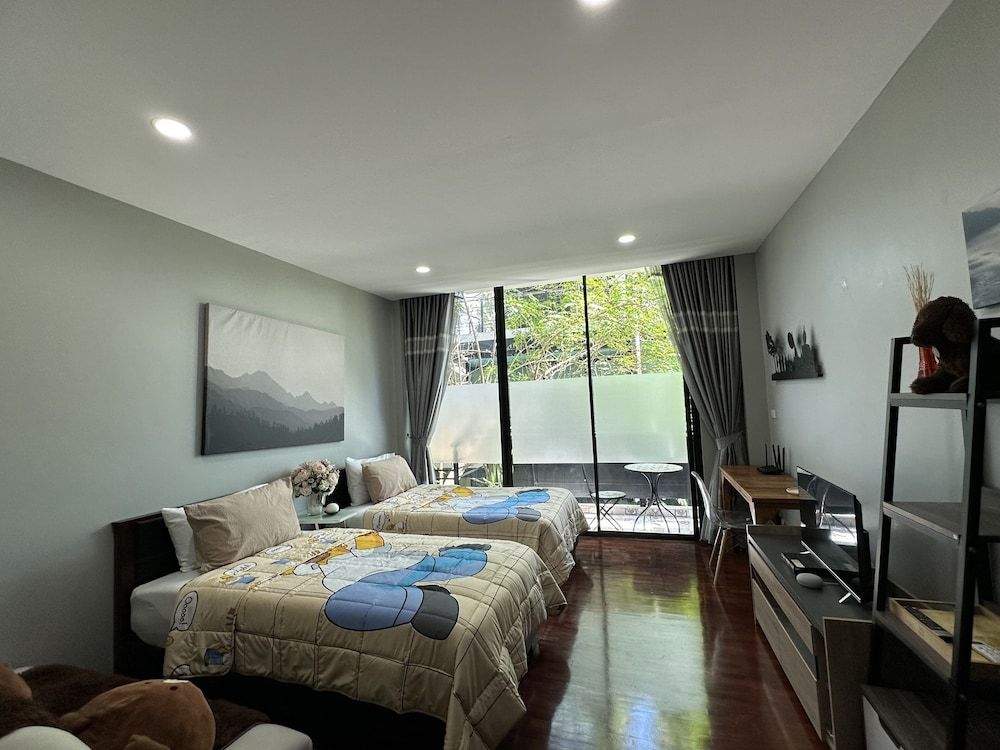 undefined PomPom Home 3