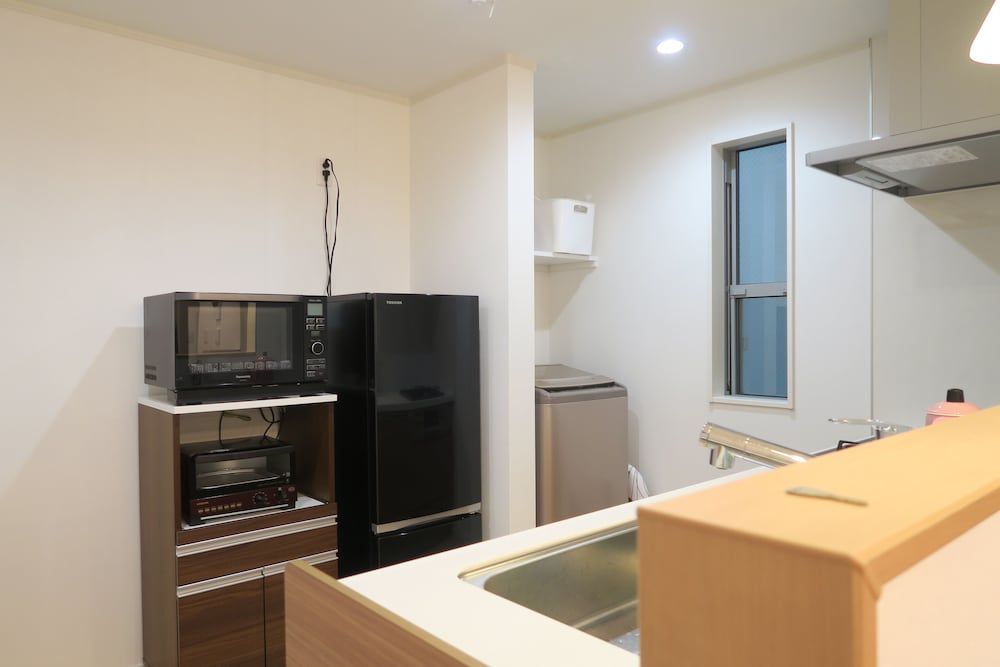 Etranger Kaname Cho Three-Bedroom Apartment 13