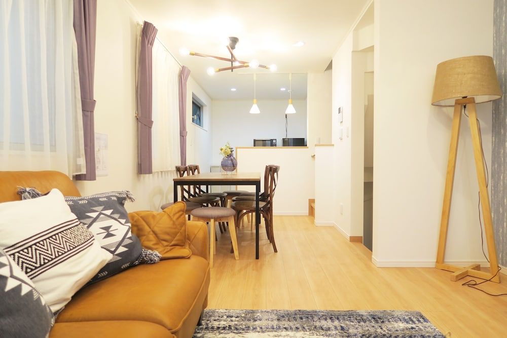 Etranger Kaname Cho Three-Bedroom Apartment 11