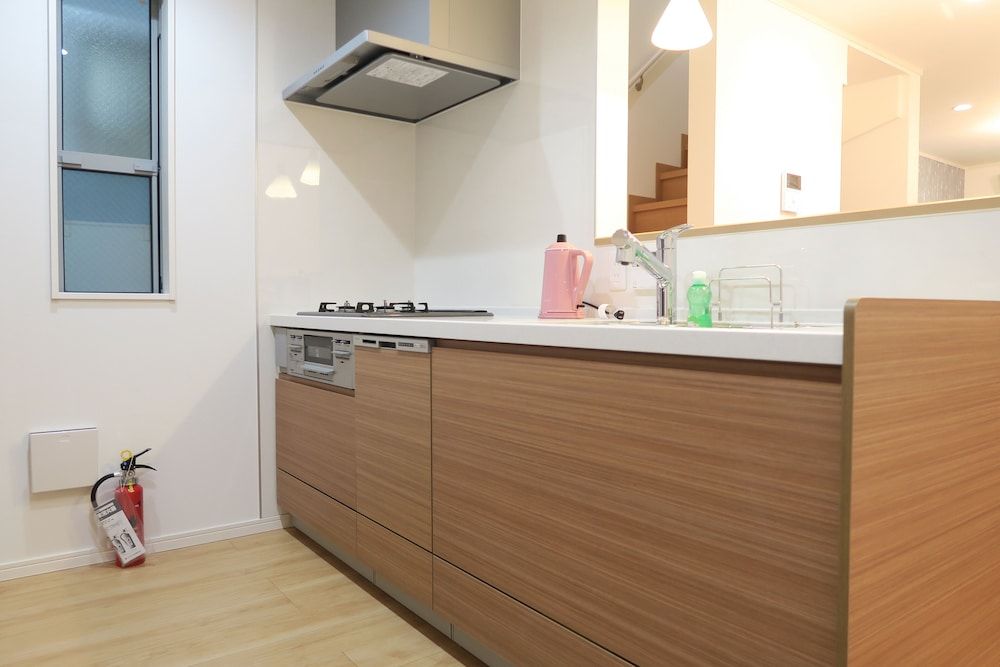 Etranger Kaname Cho Three-Bedroom Apartment 8