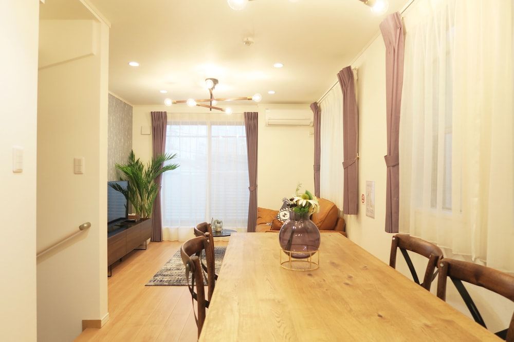 Etranger Kaname Cho Three-Bedroom Apartment 7