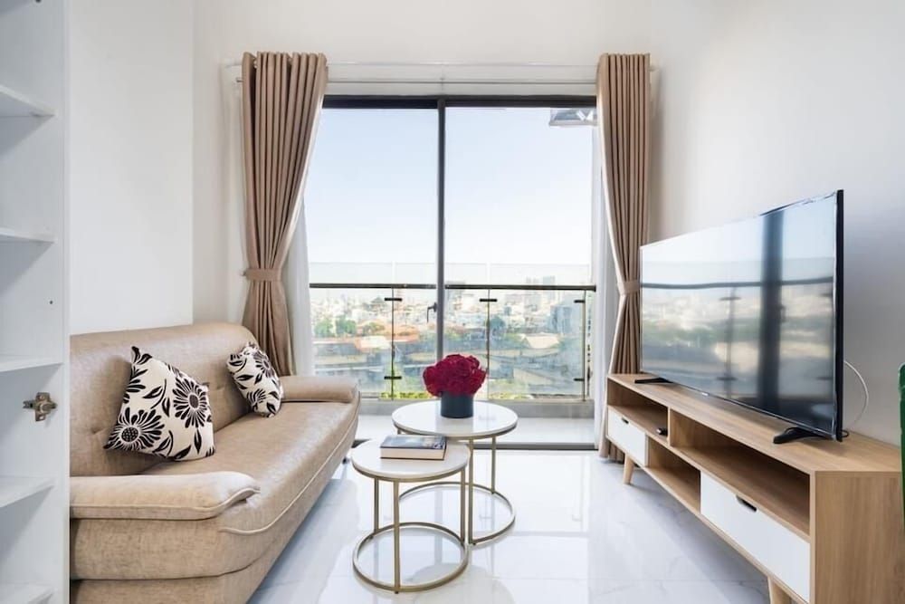 undefined Justay Millennium Riverside 3