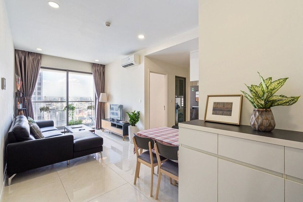 undefined Justay Millennium Riverside 5