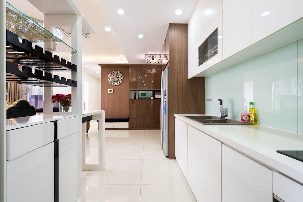 undefined Justay Millennium Riverside 6