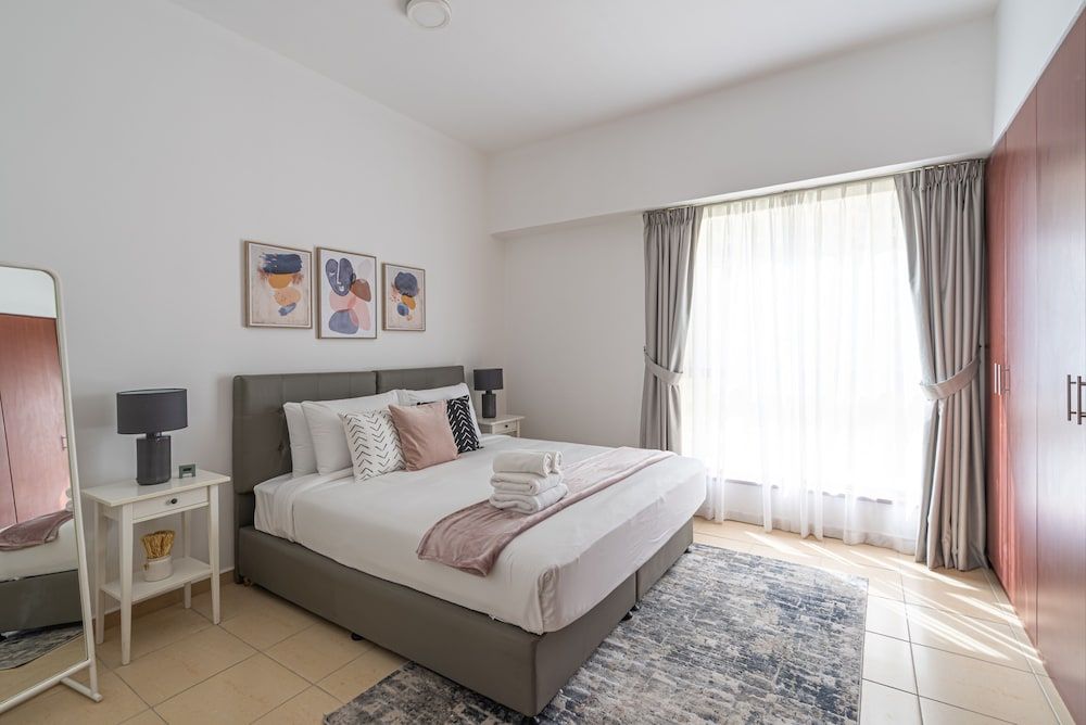 undefined HiGuests - Sadaf 7 5