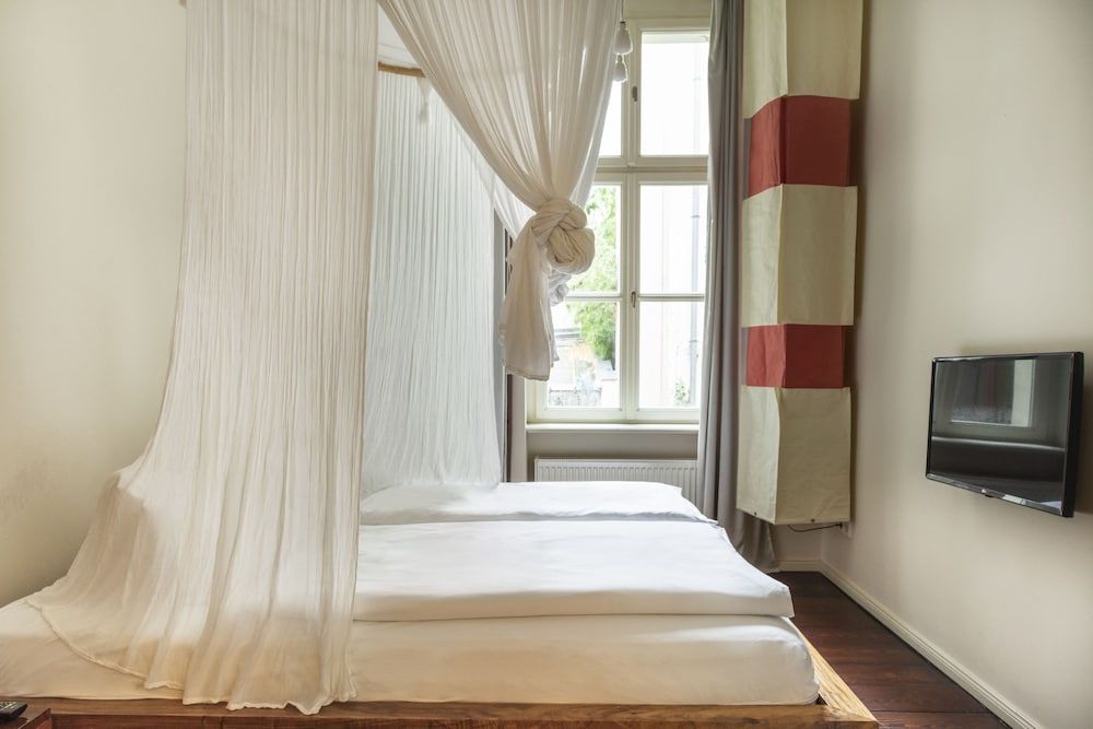 Numa Berlin Belfort Large Studio, Kitchenette, Sofa Bed 3