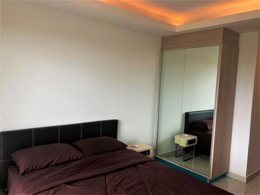 undefined Laguna Beach Resort 2 - Modern Studio Condo 9