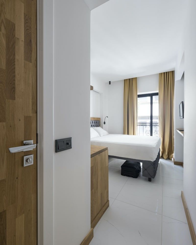 undefined UK Hotel İstanbul 7