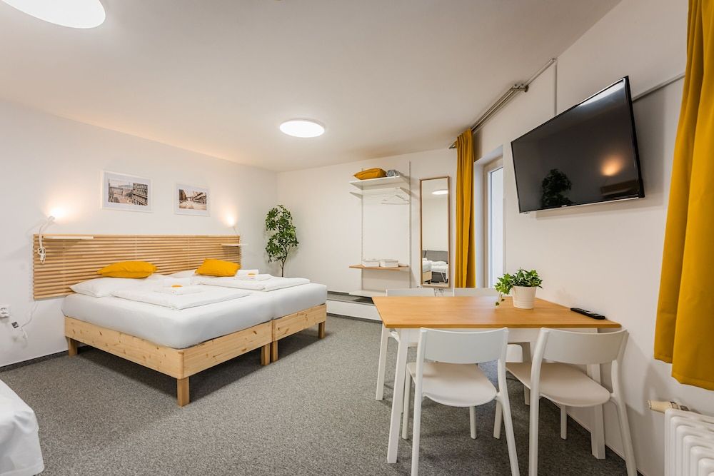 undefined Hotel Ostaš 5