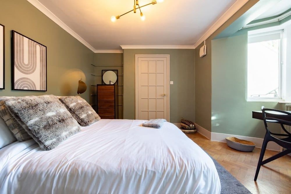 undefined The Richmond Upon Thames Escape - Modern & Bright 2bdr Flat With Parking 6