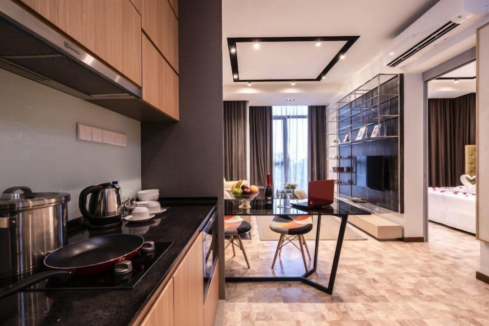 undefined Expressionz Professional Suites by iHost Homes 2 8