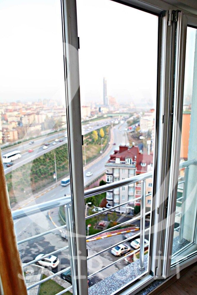 undefined Safir Suit 2