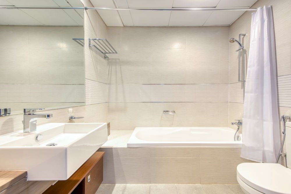 Capital Living On Reem: The Arc Towers Comfort Apartment, 1 Bedroom, Garden View 9