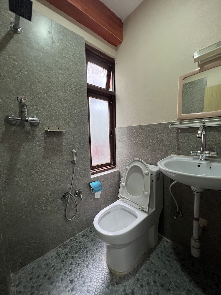 Thamel Seasons Hotel Standard Single Room, 1 Double Bed 8