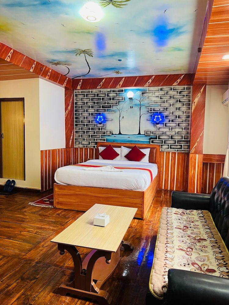 Thamel Seasons Hotel Family Room 2