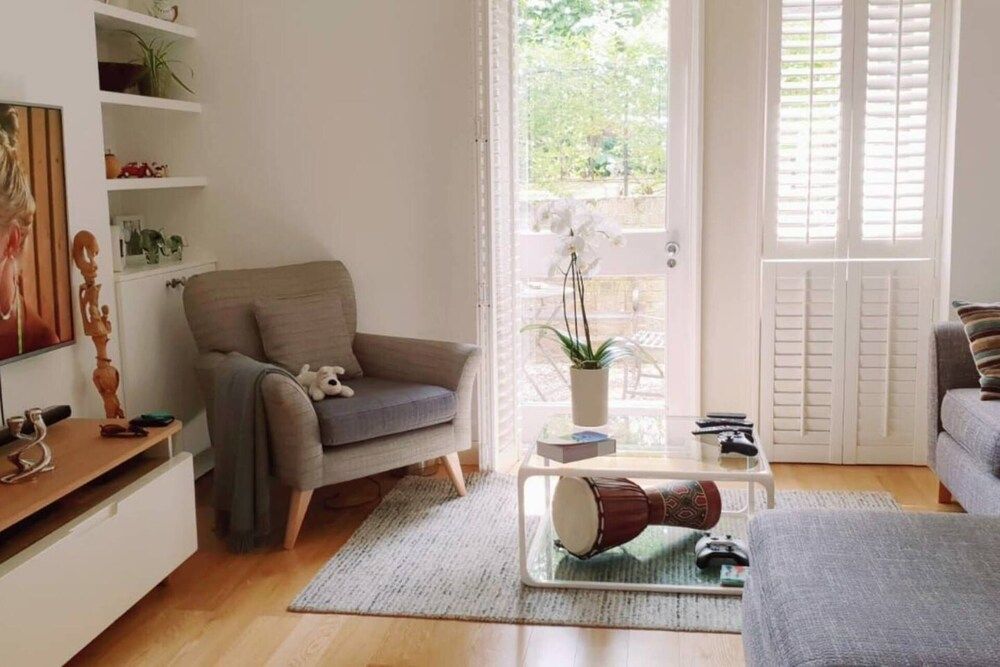 undefined Kennington Oval 2-bed Apartment in London 10