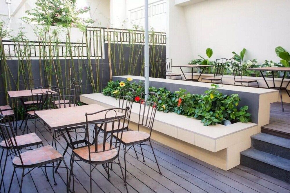 undefined Deluxe Apartment with City Central View 3