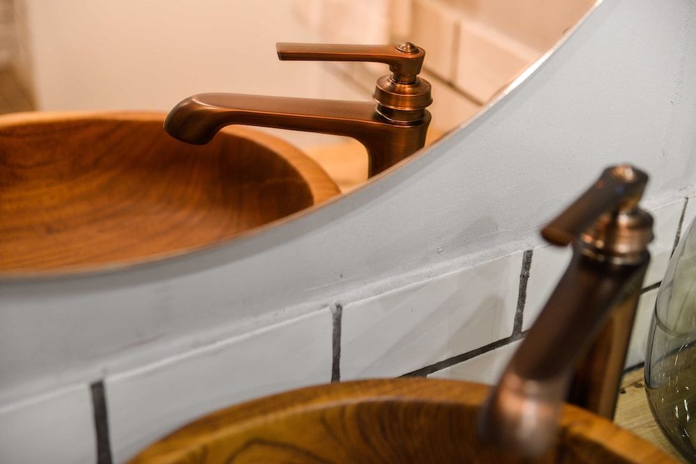 The Majestic Garden Suite Honeymoon Apartment, Ensuite 30