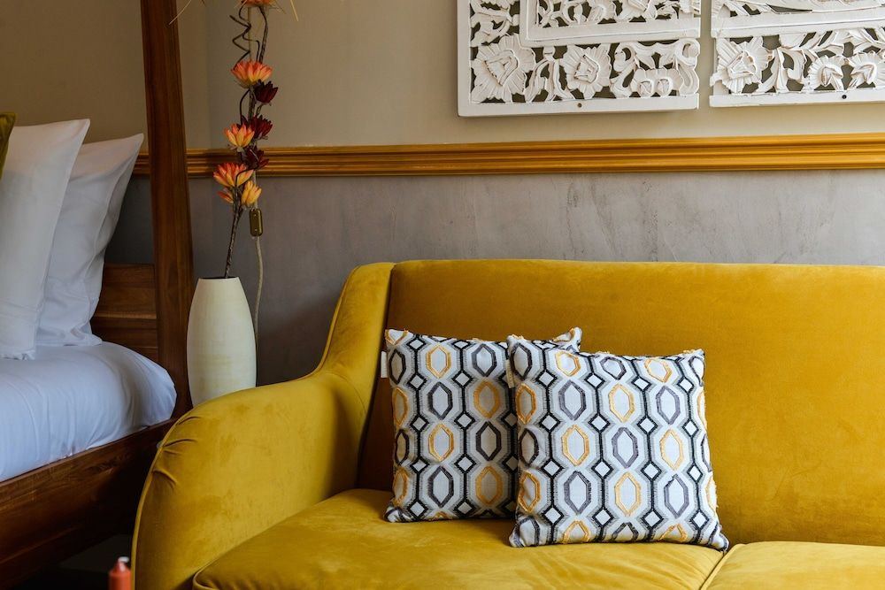 The Majestic Garden Suite Honeymoon Apartment, Ensuite 15