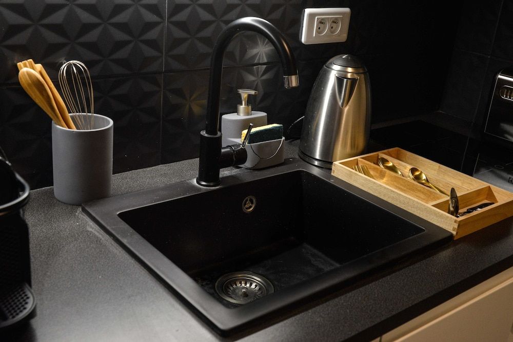 The Majestic Garden Suite Honeymoon Apartment, Ensuite 41