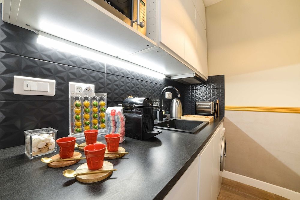 The Majestic Garden Suite Honeymoon Apartment, Ensuite 37