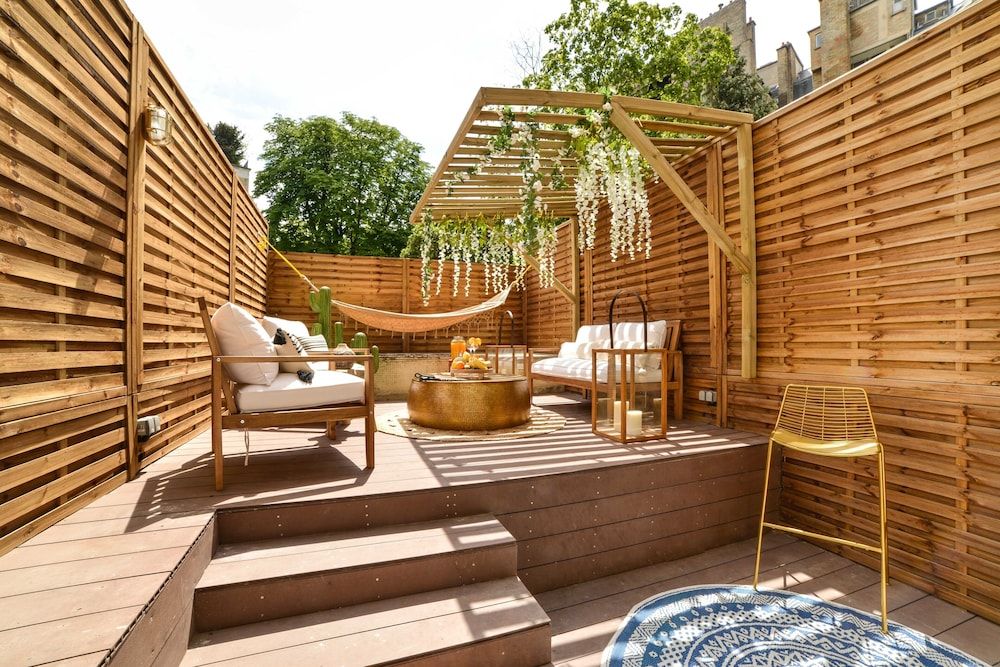 The Majestic Garden Suite Honeymoon Apartment, Ensuite 46