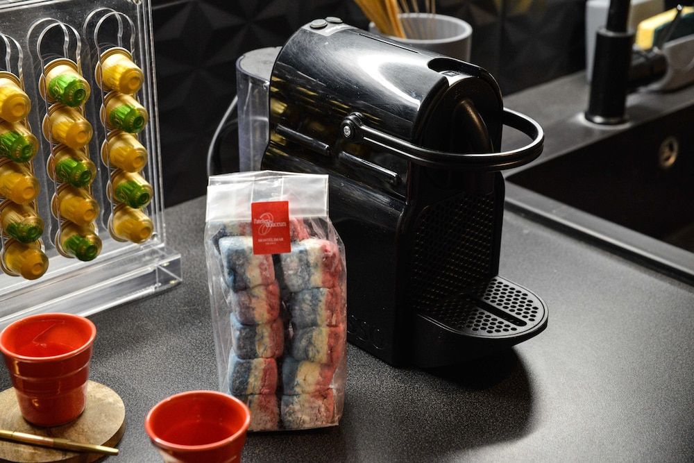 The Majestic Garden Suite Honeymoon Apartment, Ensuite 42