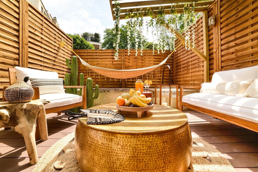 The Majestic Garden Suite Honeymoon Apartment, Ensuite 50