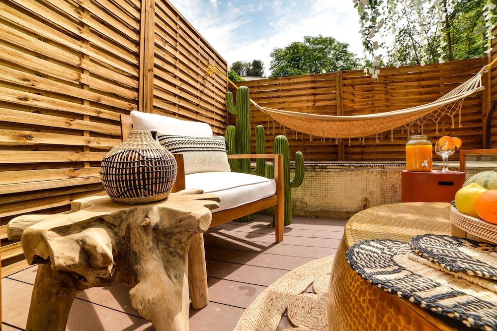 The Majestic Garden Suite Honeymoon Apartment, Ensuite 53