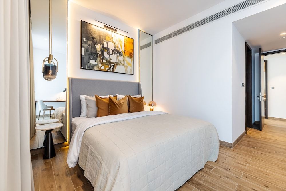 Luxury 2BR Marina Gate 3 Superior Apartment, 2 Bedrooms, Non Smoking, Lake View 8