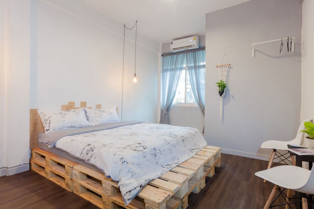 Boho Bangkok Standard Double Room 3