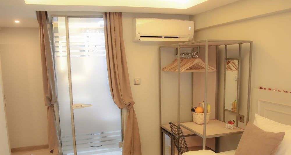 X-Nellyi Boutique Hotel Standard Double Room 9