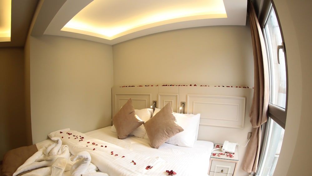 undefined X-Nellyi Boutique Hotel 2